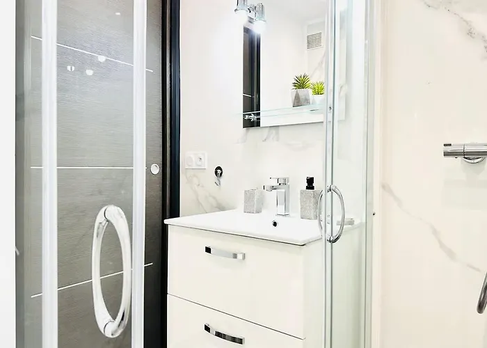Le Royal Carnot - - Centre Terrasse Appartement *